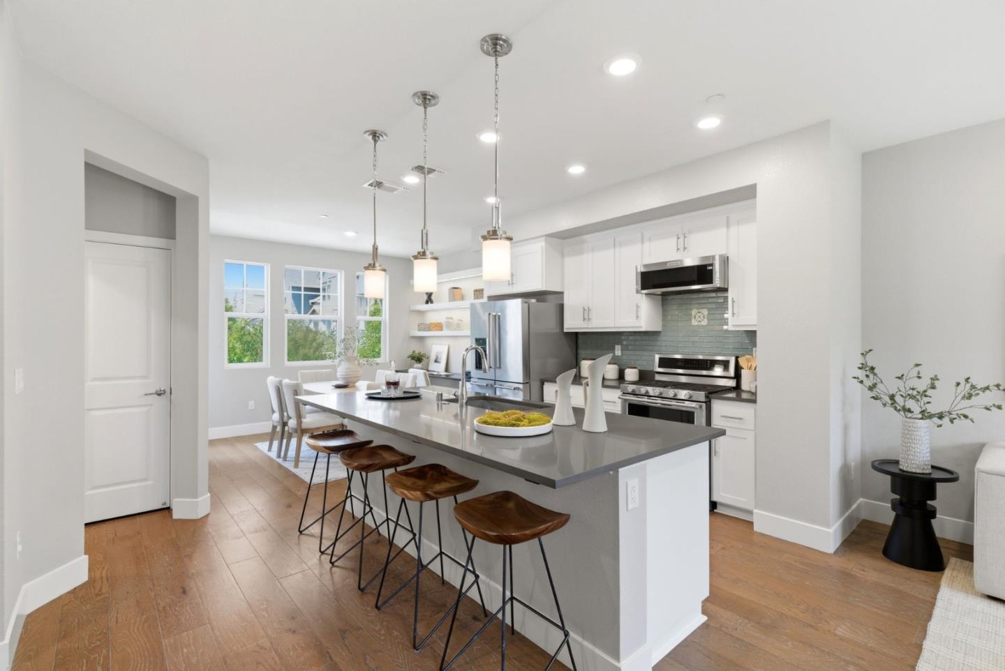 Photo #11: ML82047859 Listing: Photo #11