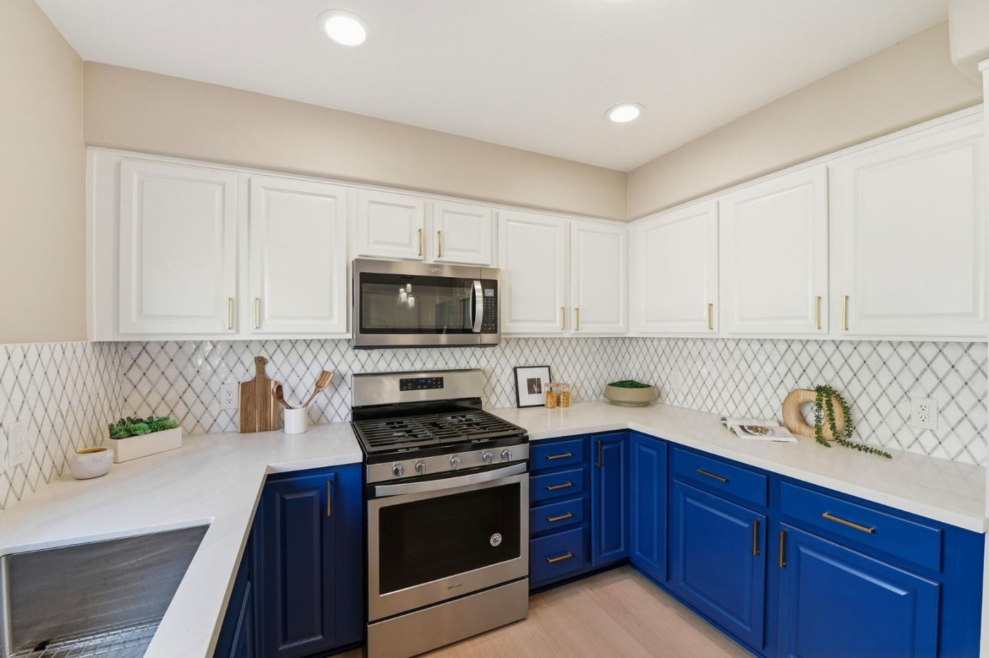 Photo #11: ML82047873 Listing: Photo #11