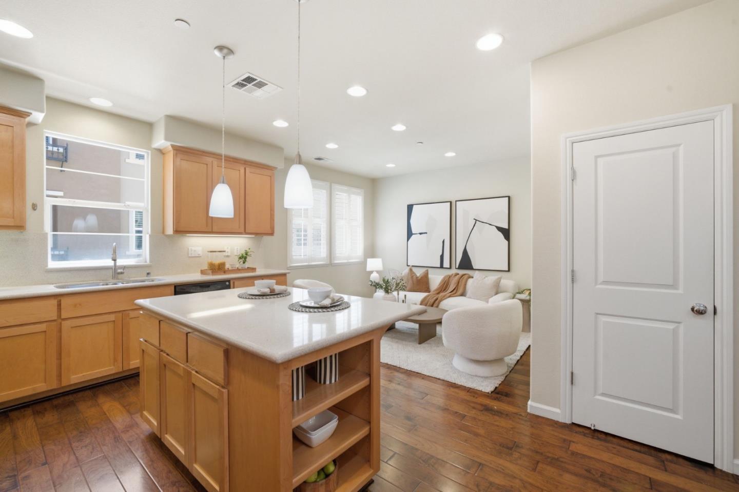 Photo #17: ML82047878 Listing: Photo #17