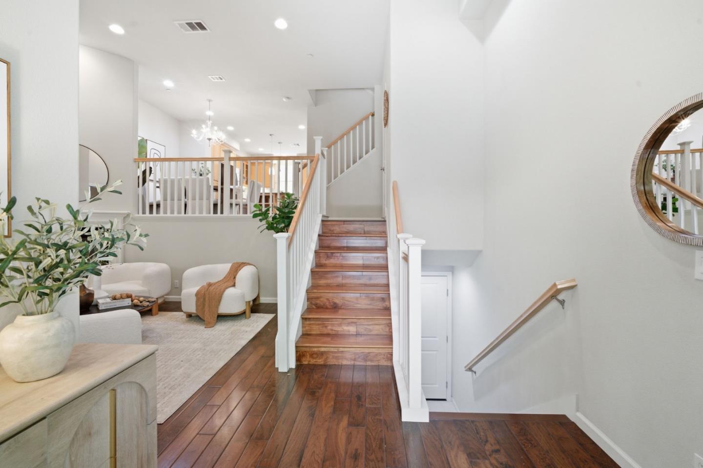 Photo #2: ML82047878 Listing: Photo #2