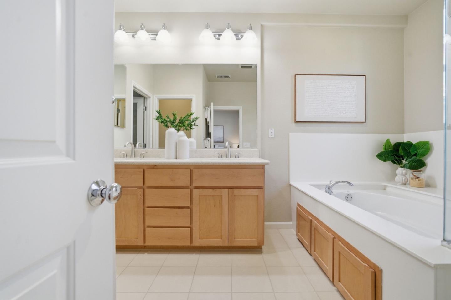 Photo #25: ML82047878 Listing: Photo #25