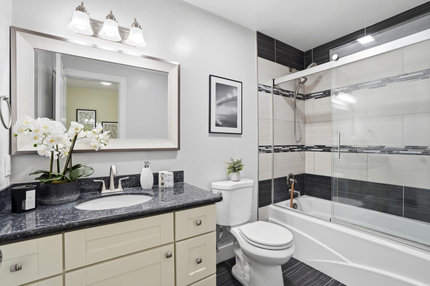 Photo #18: ML82047893 Listing: Photo #18