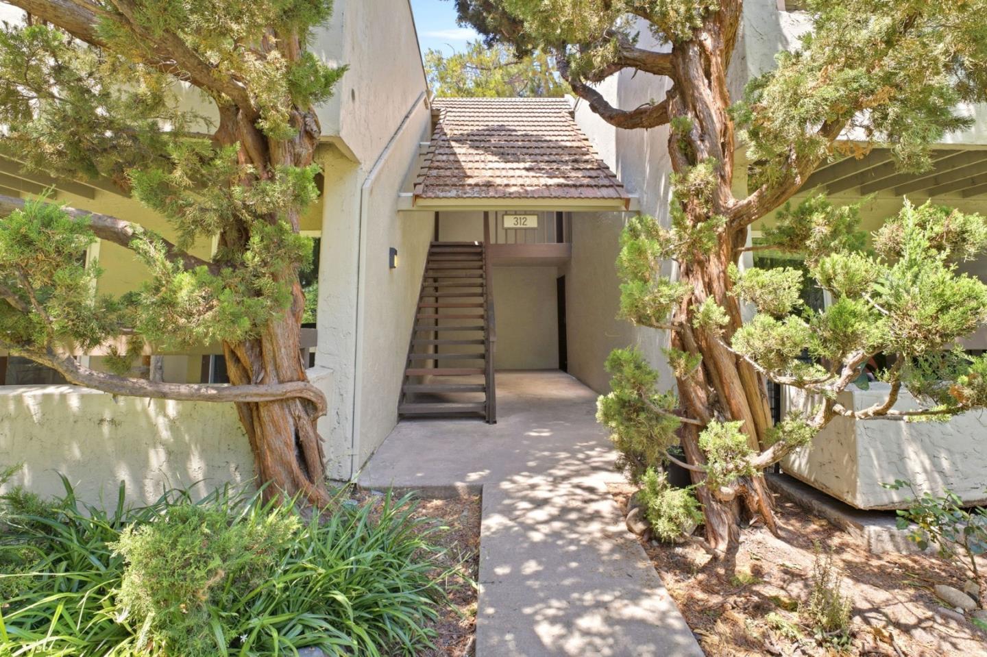 Photo #4: ML82047900 Listing: Photo #4