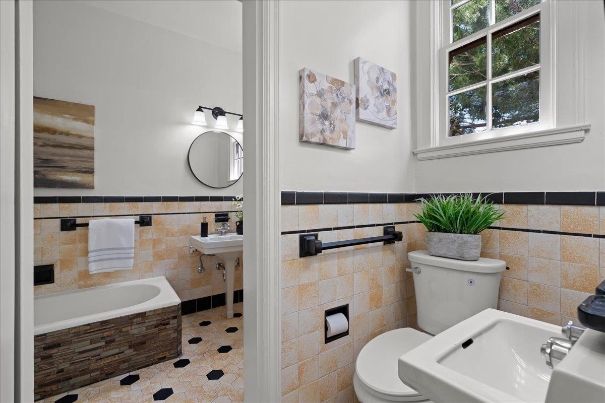 Photo #31: ML82047906 Listing: Photo #31