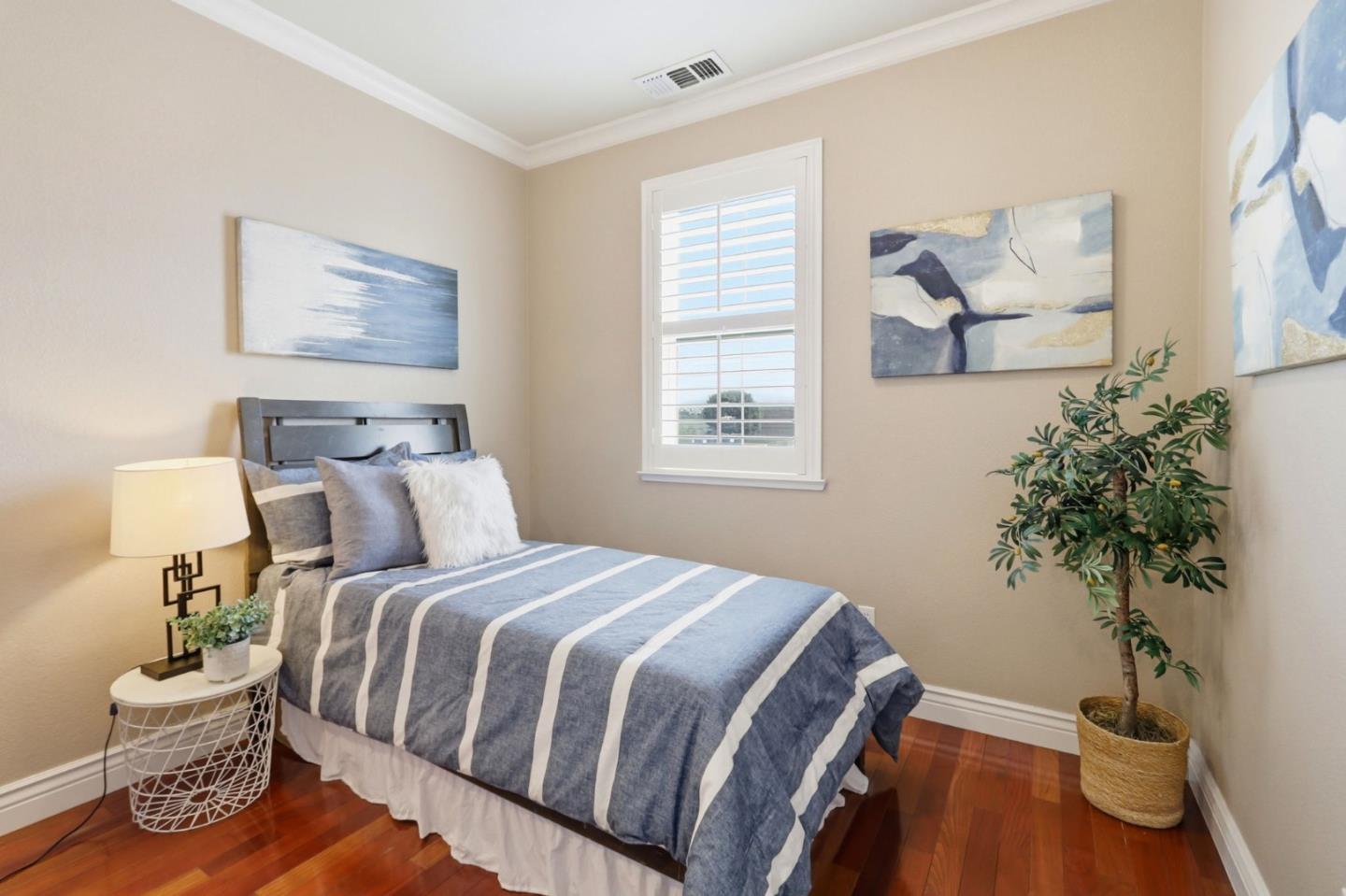 Photo #25: ML82047933 Listing: Photo #25