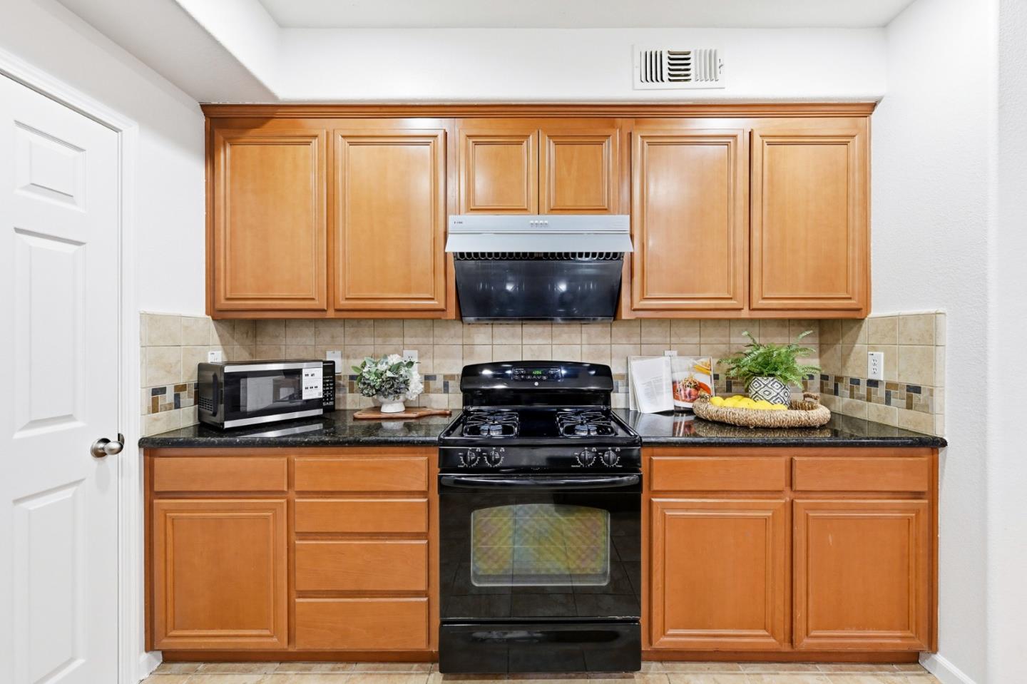 Photo #8: ML82047958 Listing: Photo #8
