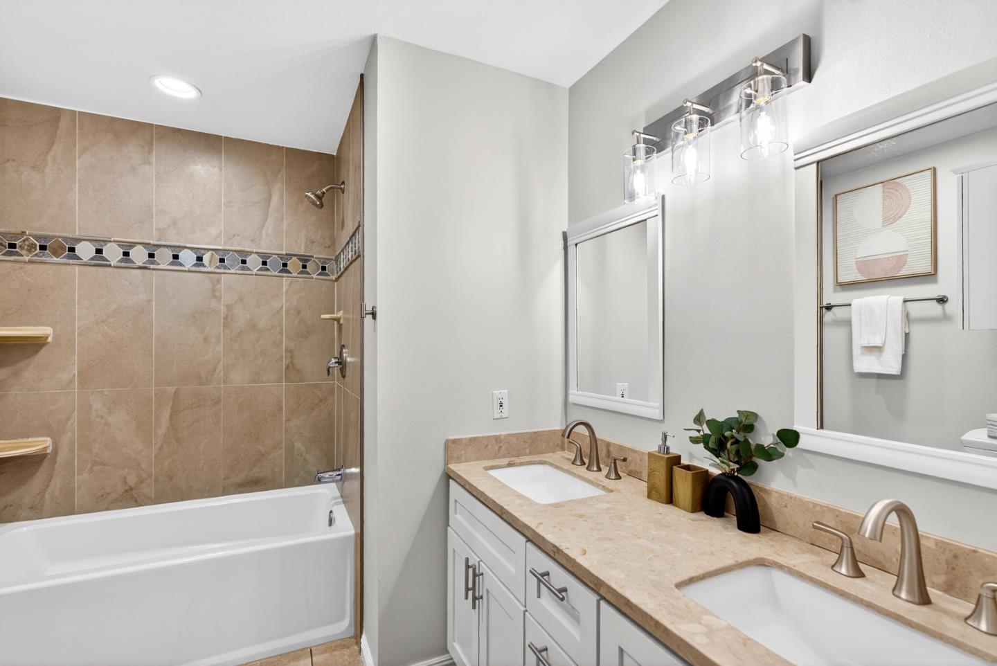Photo #15: ML82047978 Listing: Photo #15