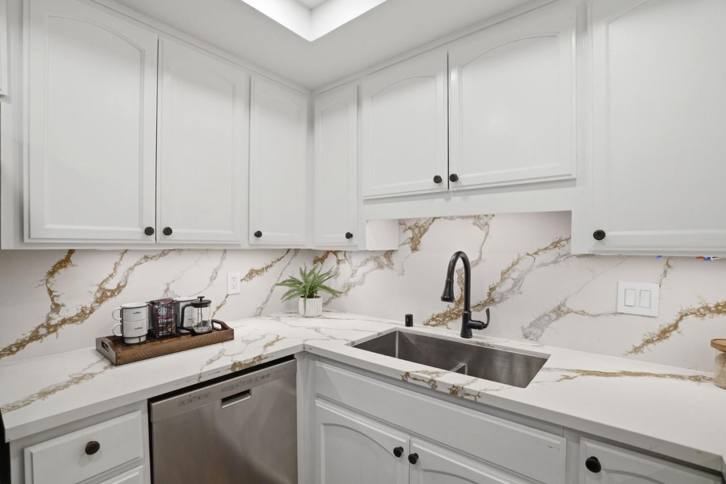 Photo #10: ML82048016 Listing: Photo #10