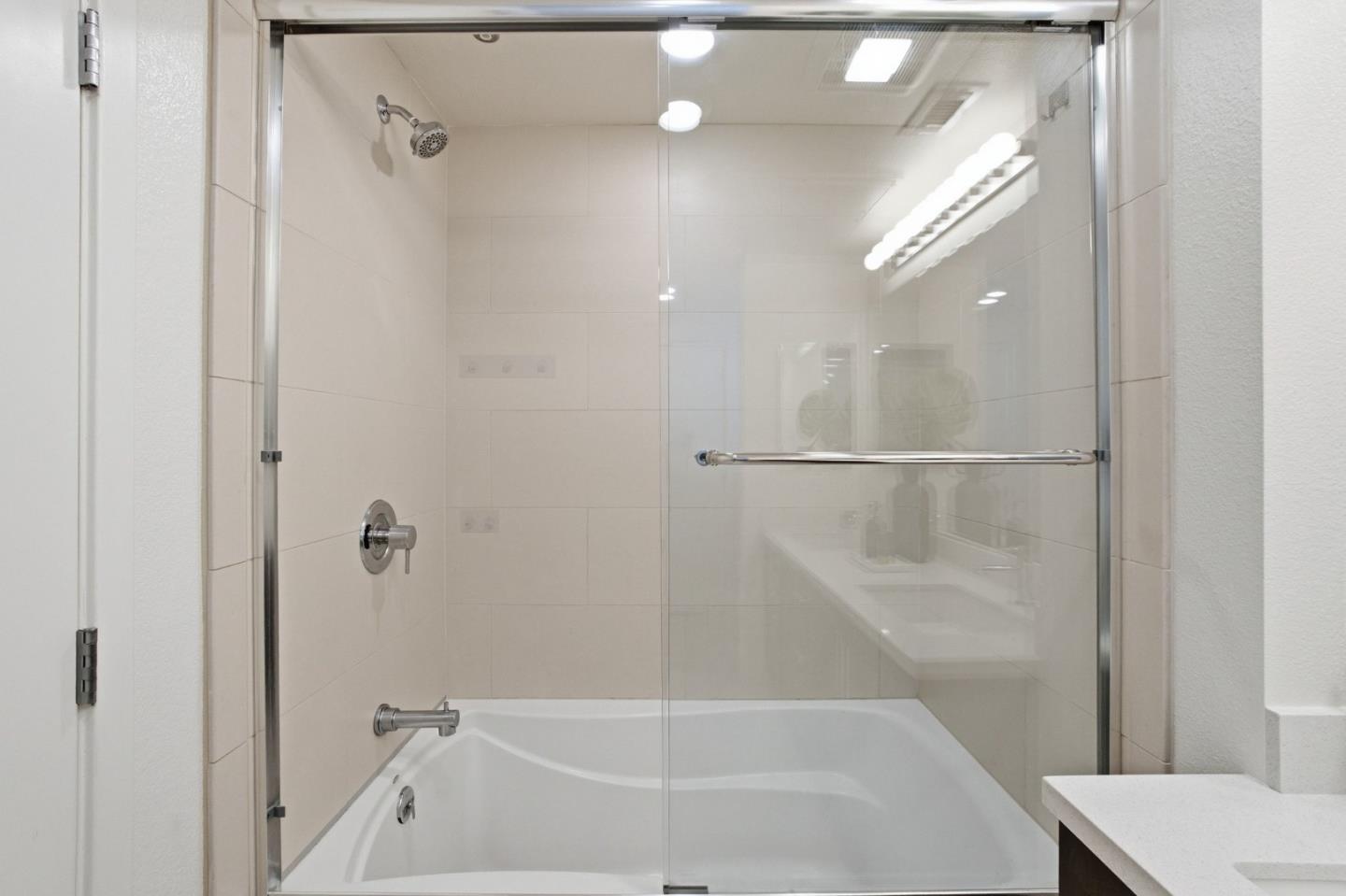 Photo #24: ML82048040 Listing: Photo #24