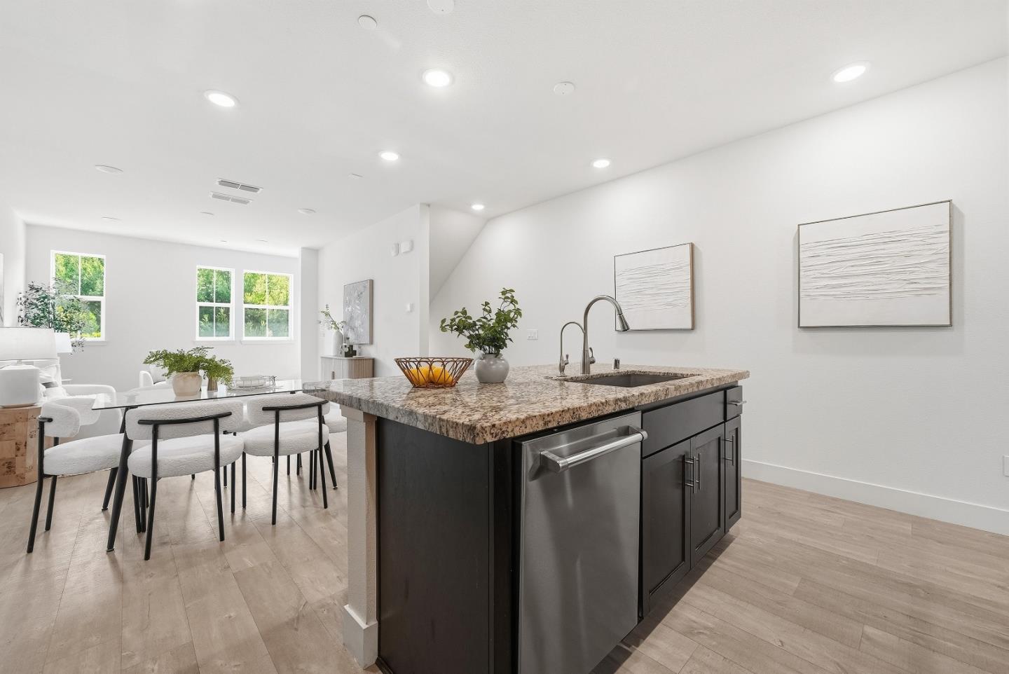 Photo #12: ML82048070 Listing: Photo #12