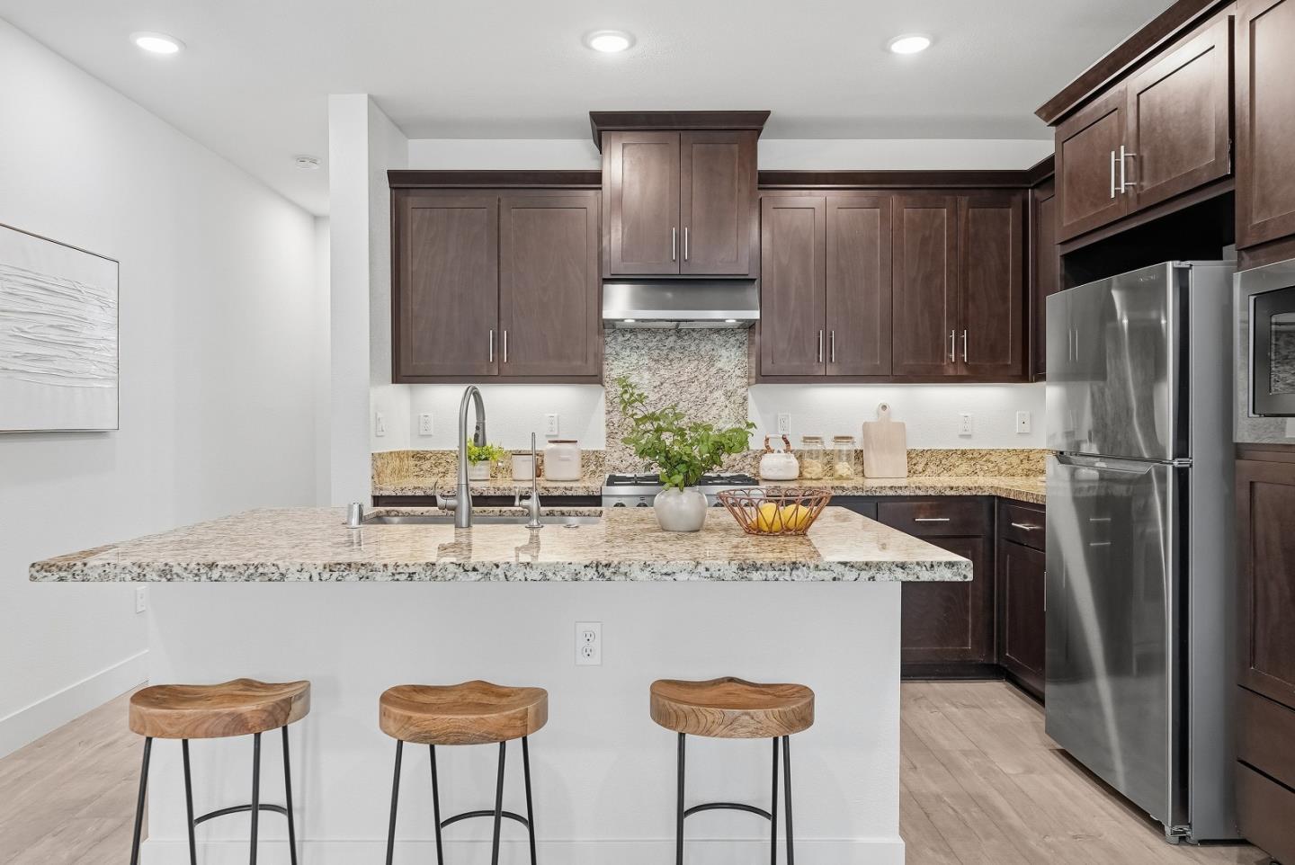 Photo #6: ML82048070 Listing: Photo #6
