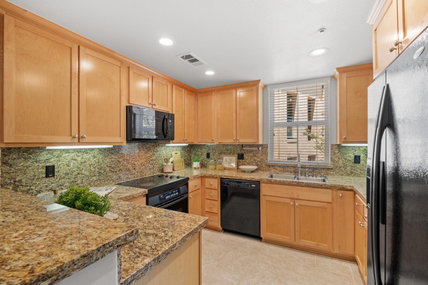 Photo #11: ML82048072 Listing: Photo #11