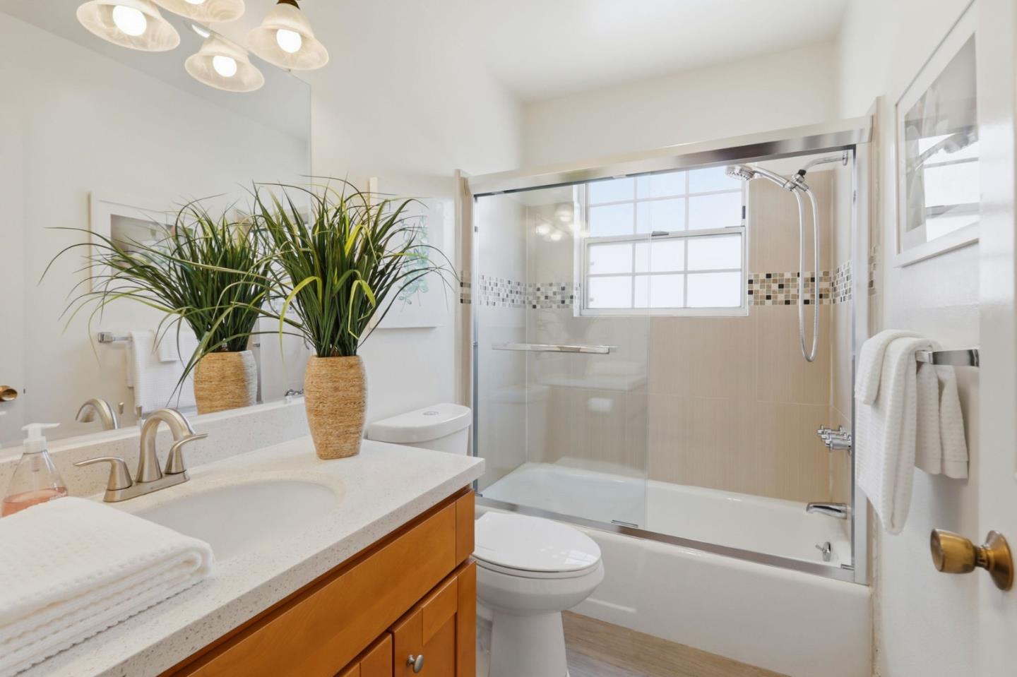 Photo #24: ML82048086 Listing: Photo #24