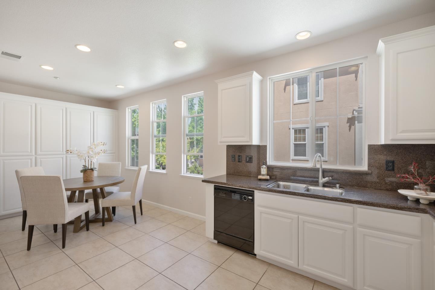 Photo #11: ML82048097 Listing: Photo #11