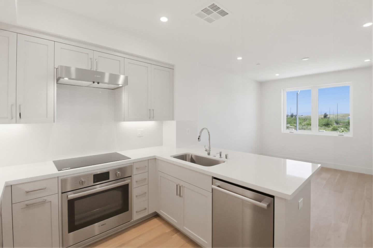 Photo #6: ML82048099 Listing: Photo #6