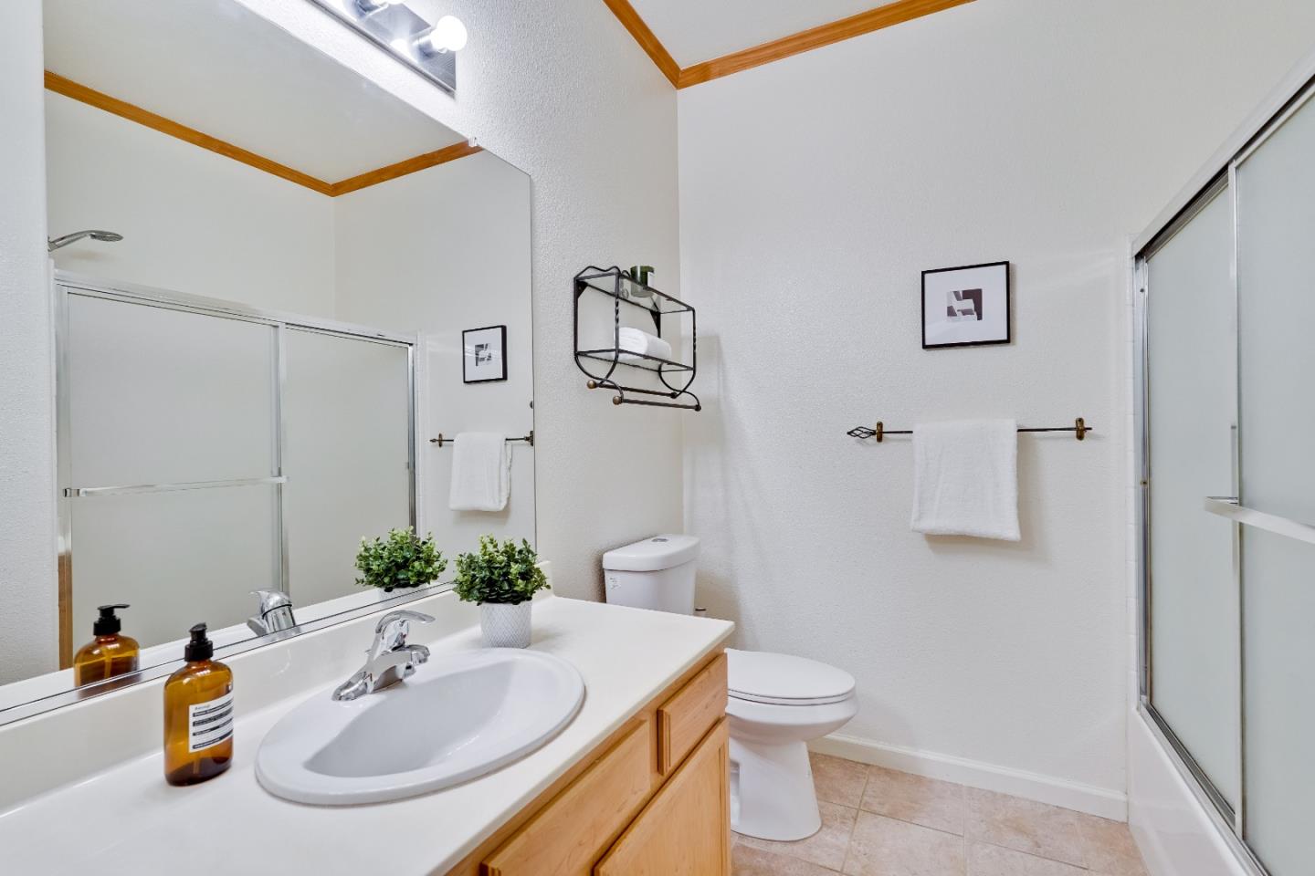 Photo #16: ML82048125 Listing: Photo #16