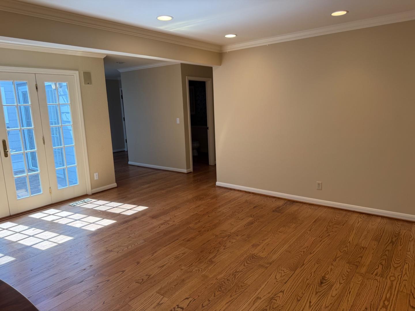 Photo #4: ML82048126 Listing: Photo #4