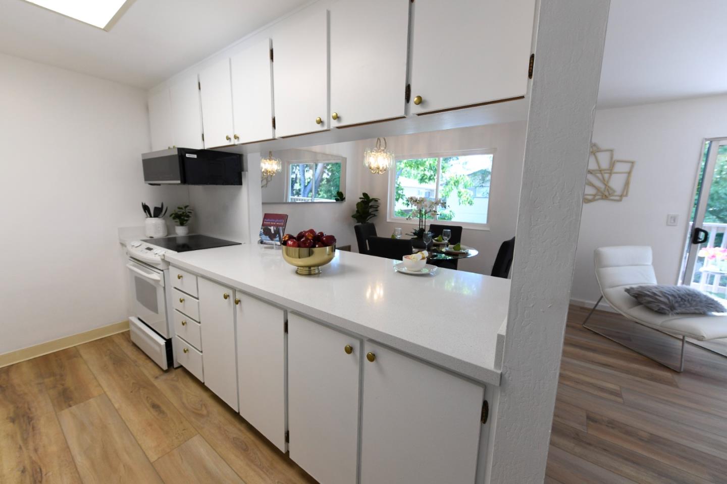 Photo #4: ML82048136 Listing: Photo #4