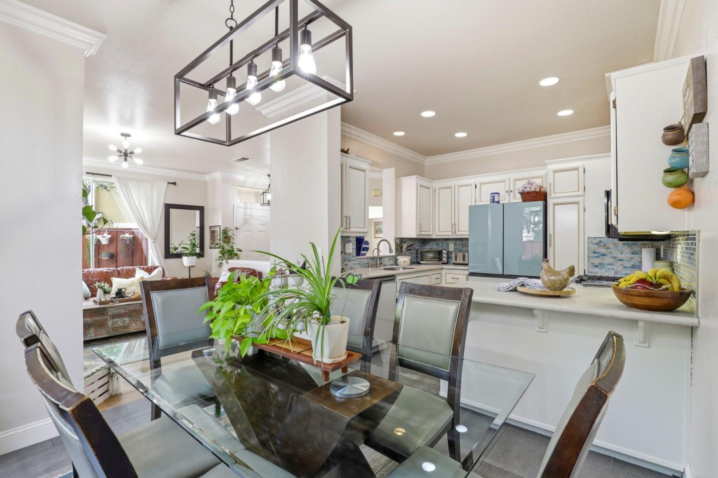 Photo #10: ML82048149 Listing: Photo #10