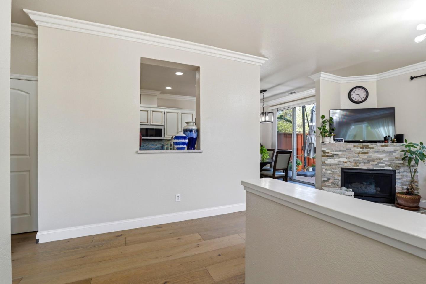 Photo #4: ML82048149 Listing: Photo #4