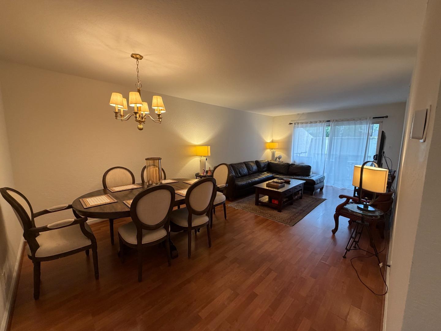 Front Image Thumbnail for ML82048152