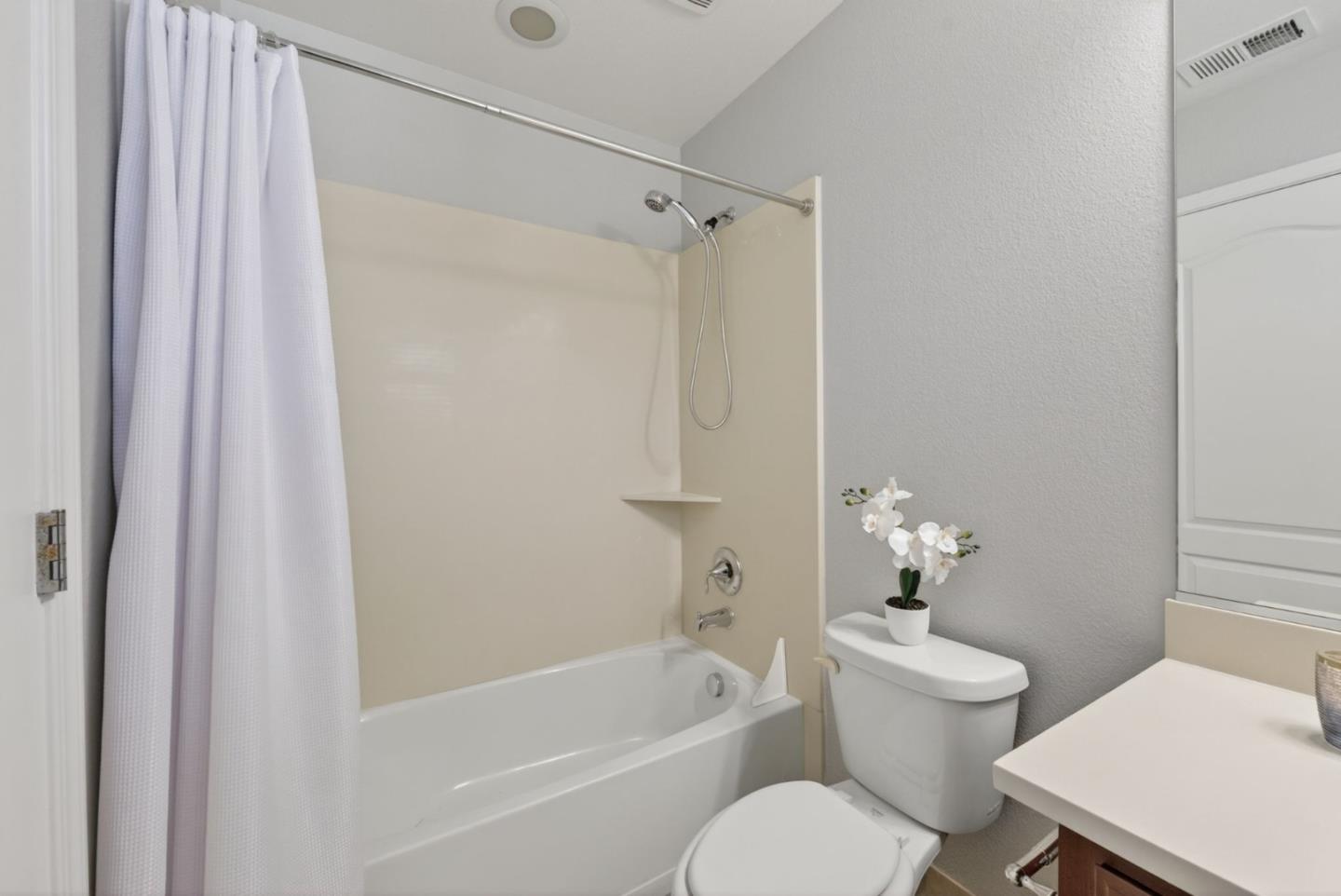 Photo #25: ML82048159 Listing: Photo #25
