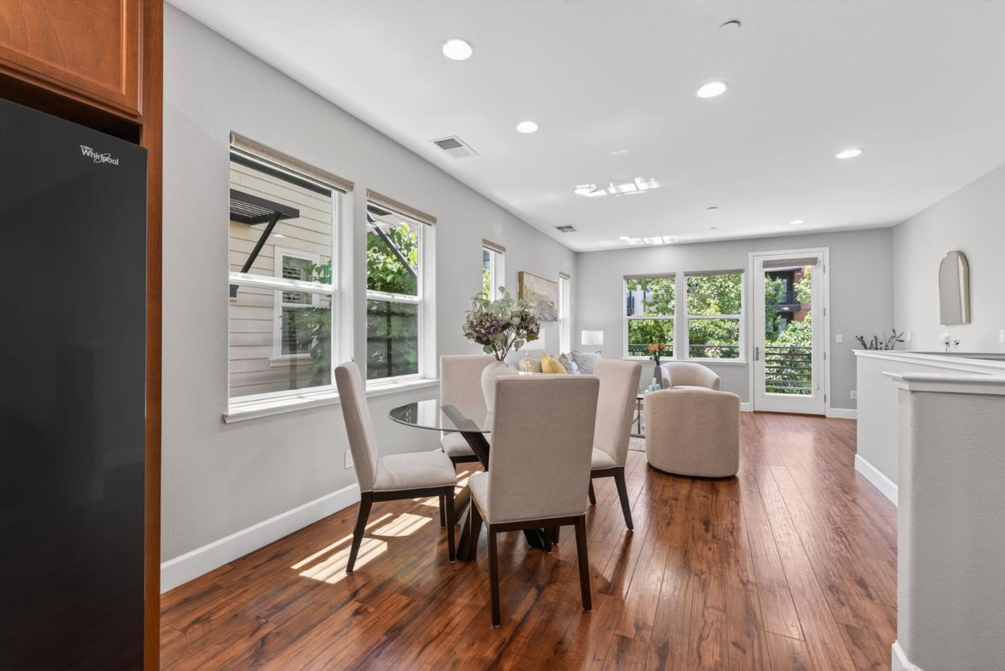 Photo #8: ML82048159 Listing: Photo #8