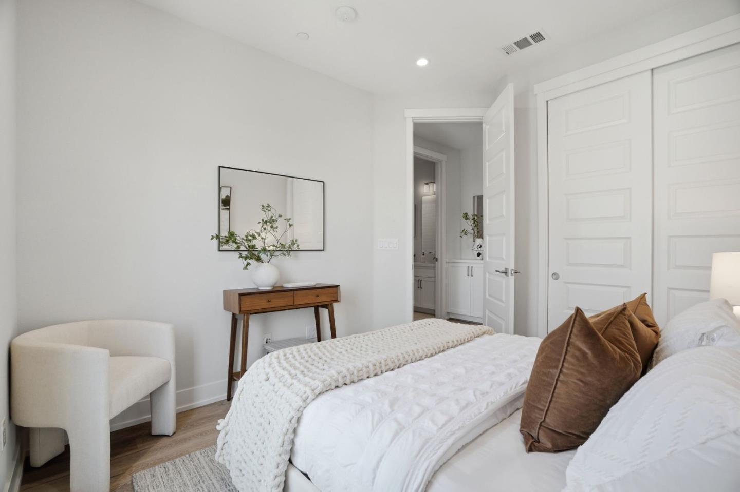 Photo #24: ML82048160 Listing: Photo #24