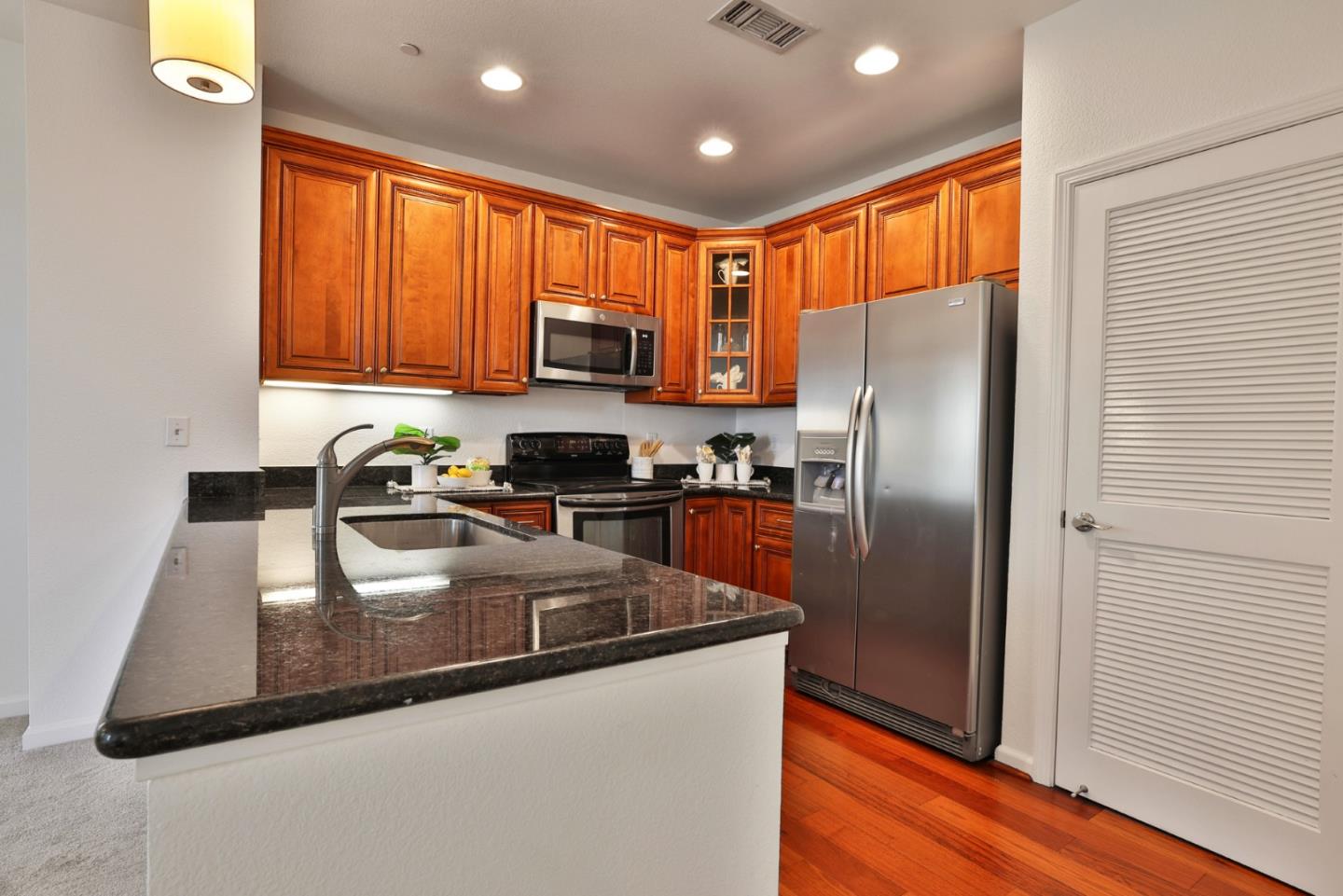 Photo #10: ML82048185 Listing: Photo #10
