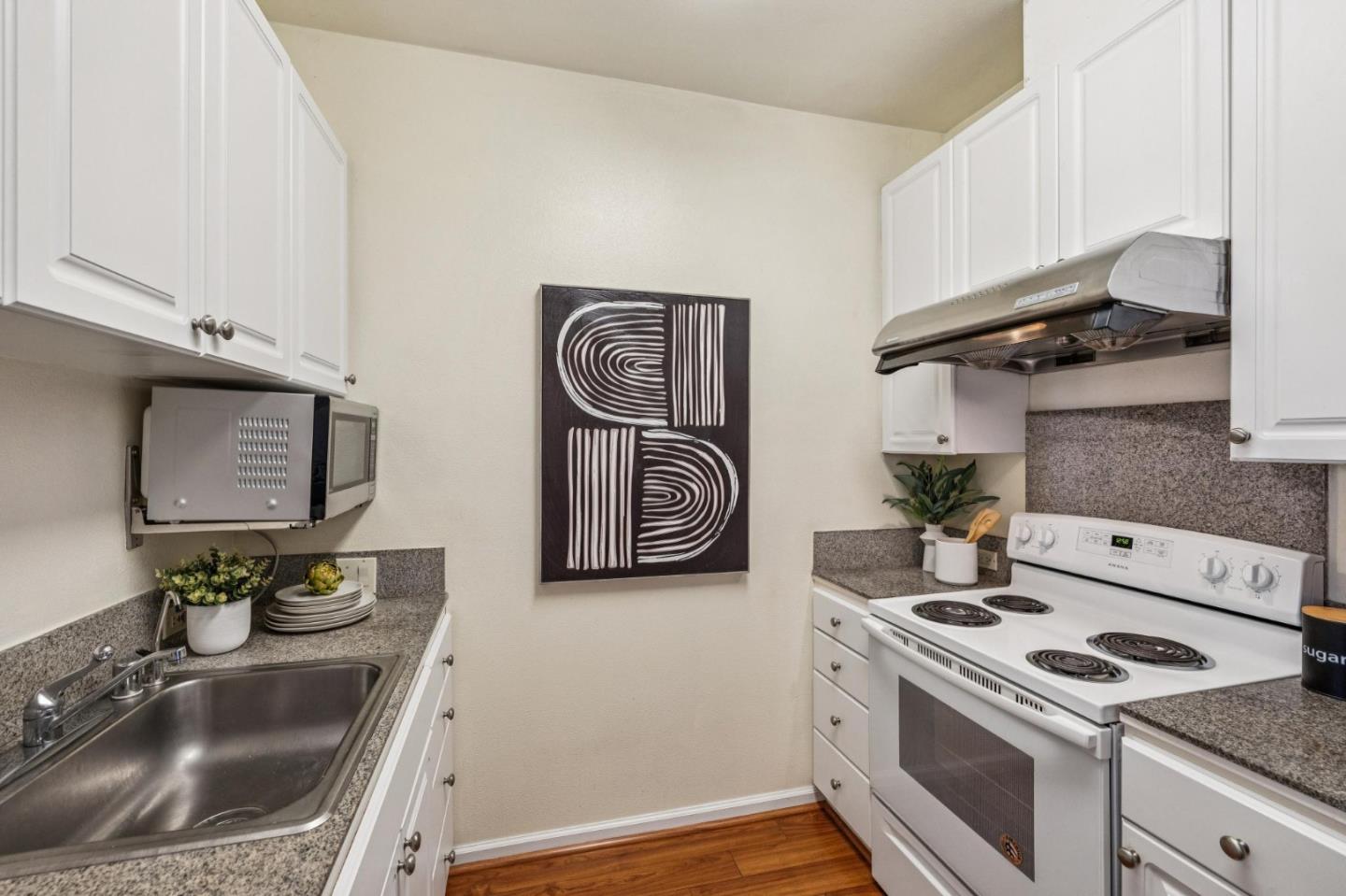 Photo #10: ML82048190 Listing: Photo #10