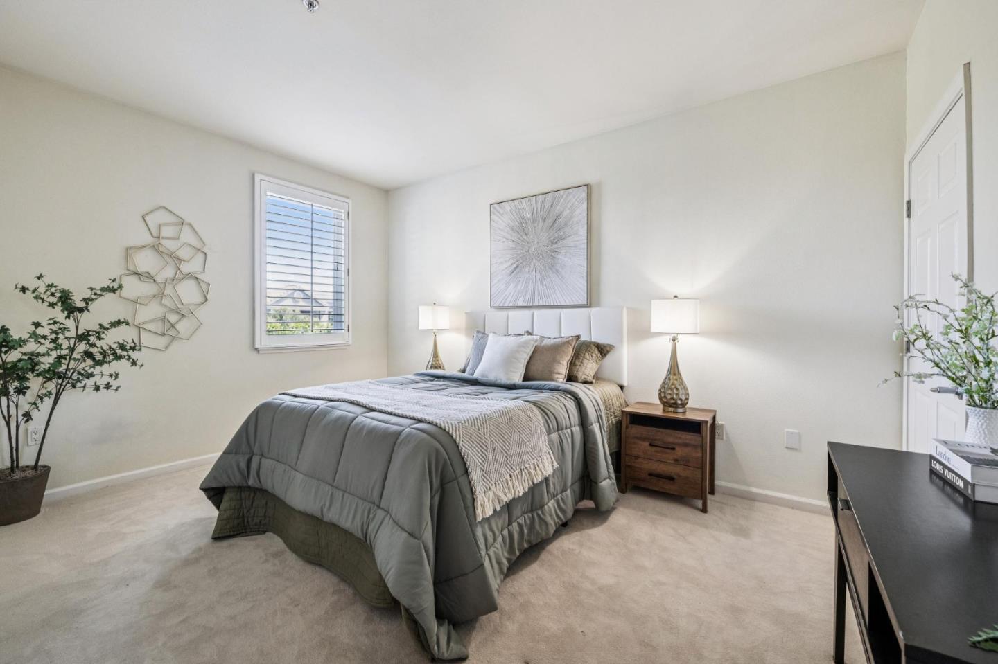 Photo #12: ML82048190 Listing: Photo #12