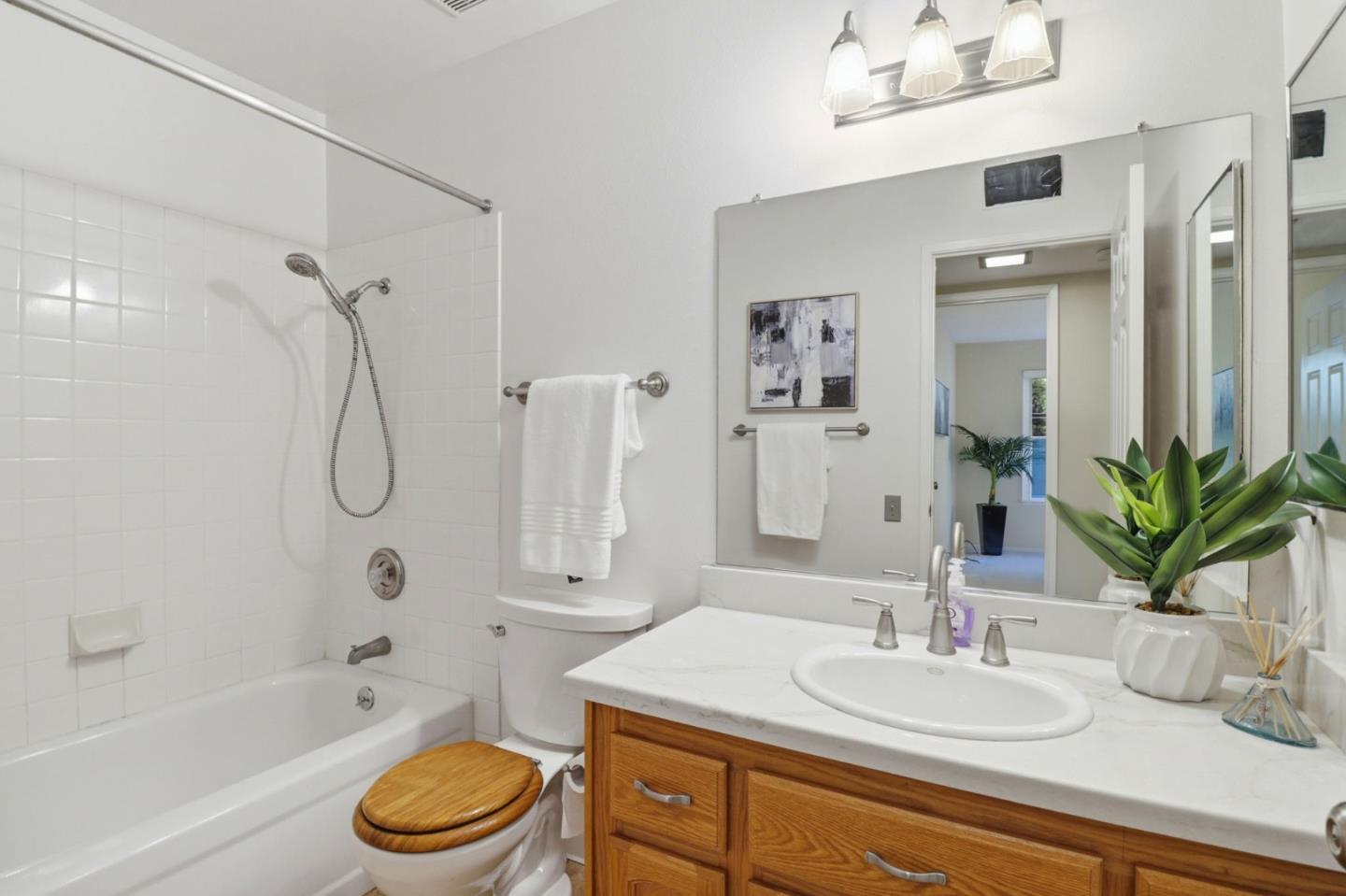 Photo #21: ML82048193 Listing: Photo #21