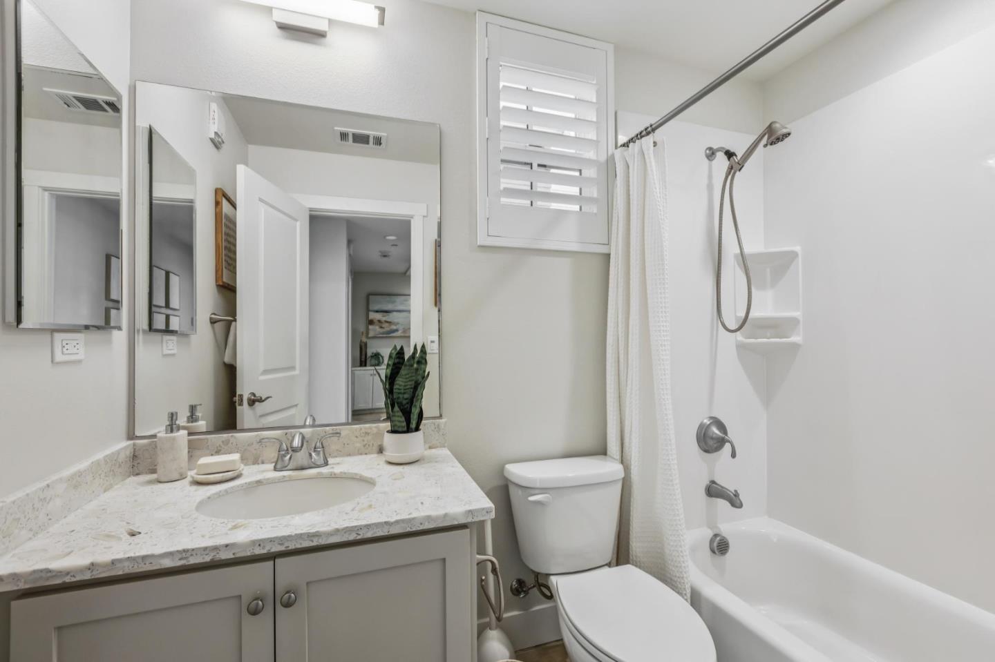 Photo #28: ML82048217 Listing: Photo #28