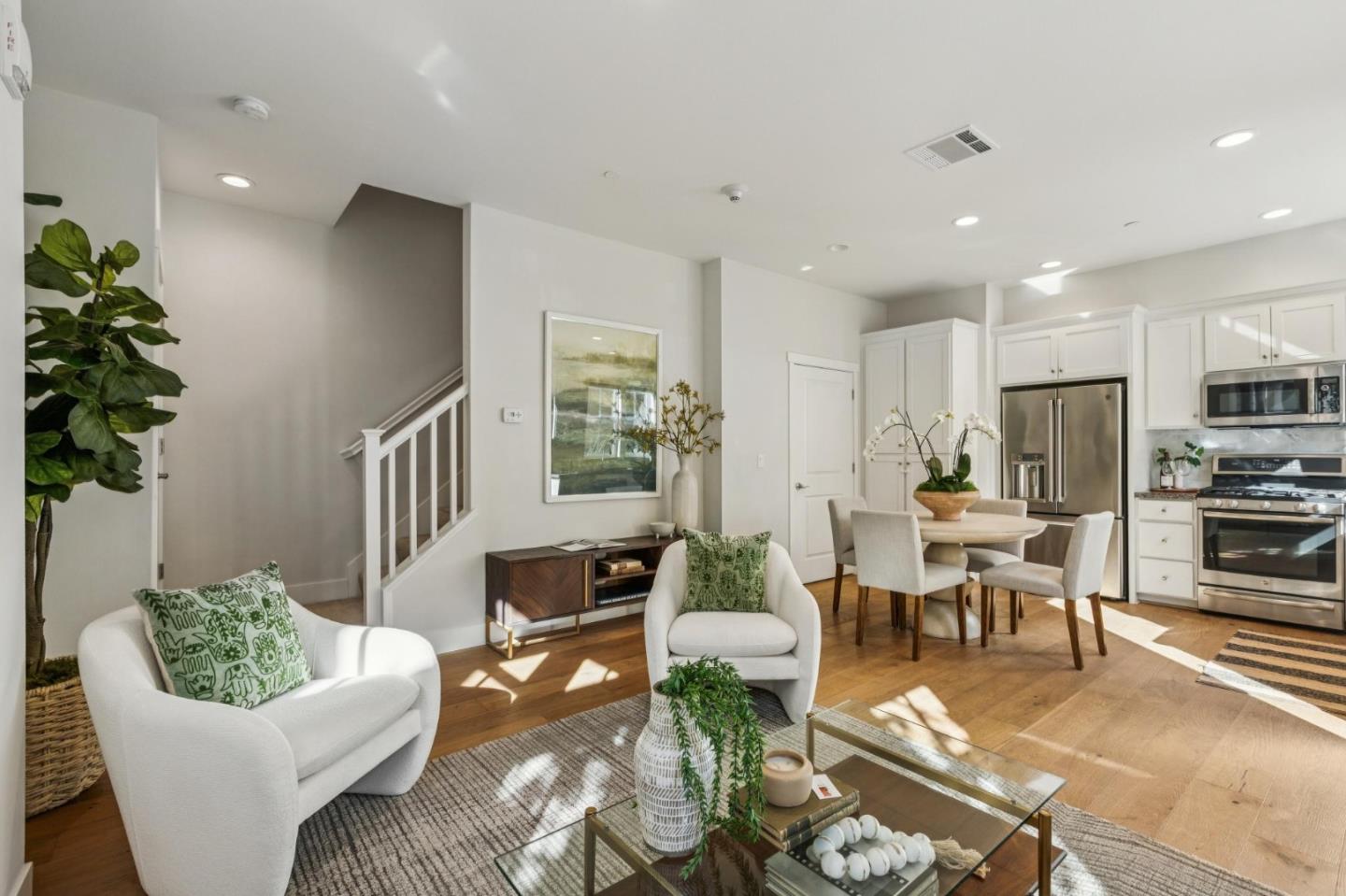 Photo #5: ML82048217 Listing: Photo #5