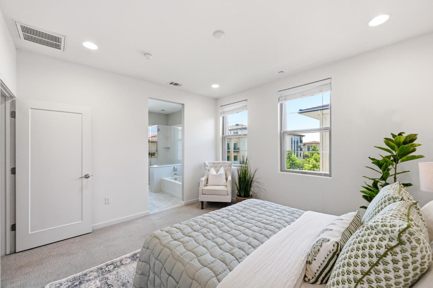 Photo #16: ML82048237 Listing: Photo #16