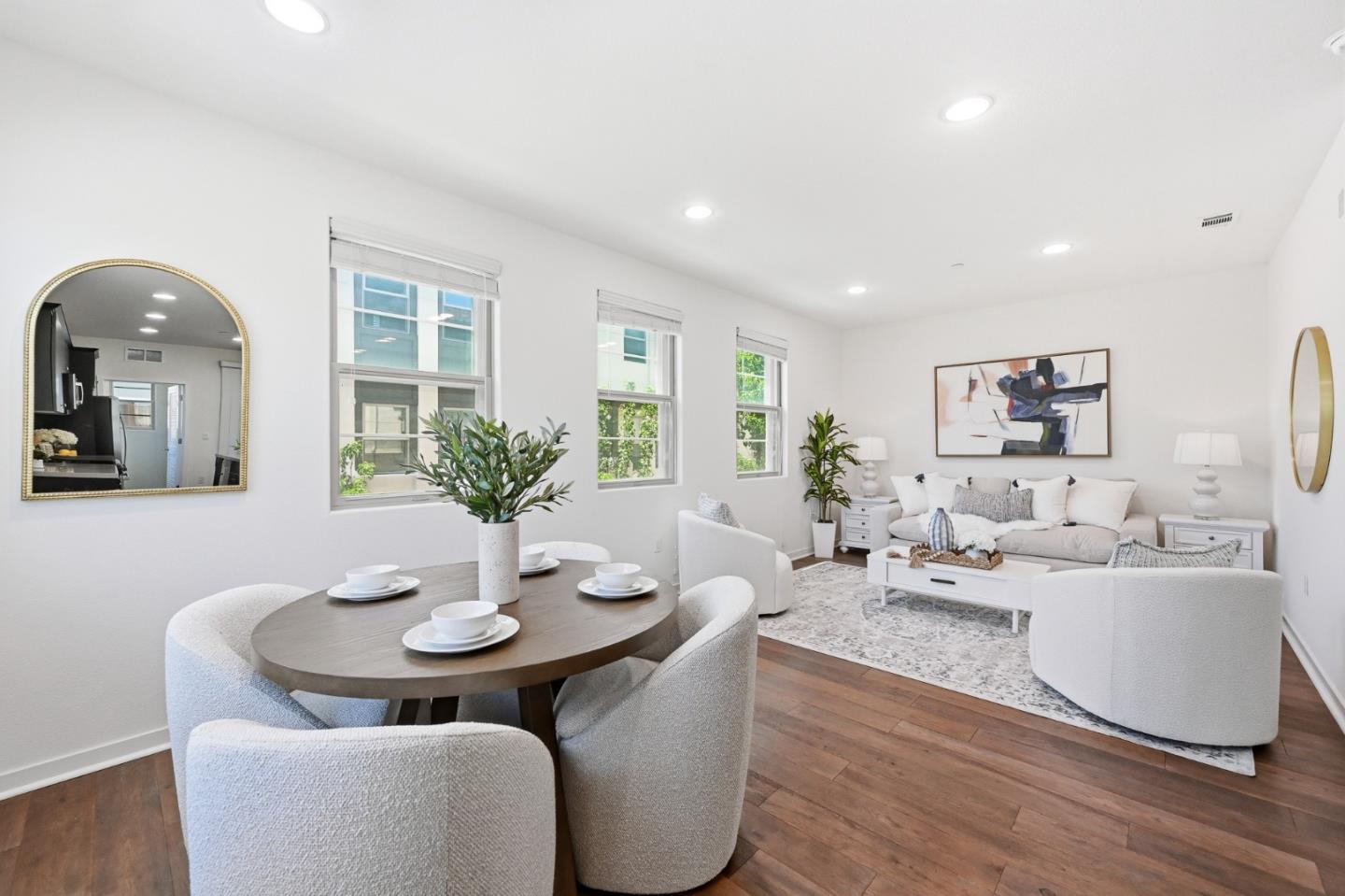 Photo #2: ML82048237 Listing: Photo #2