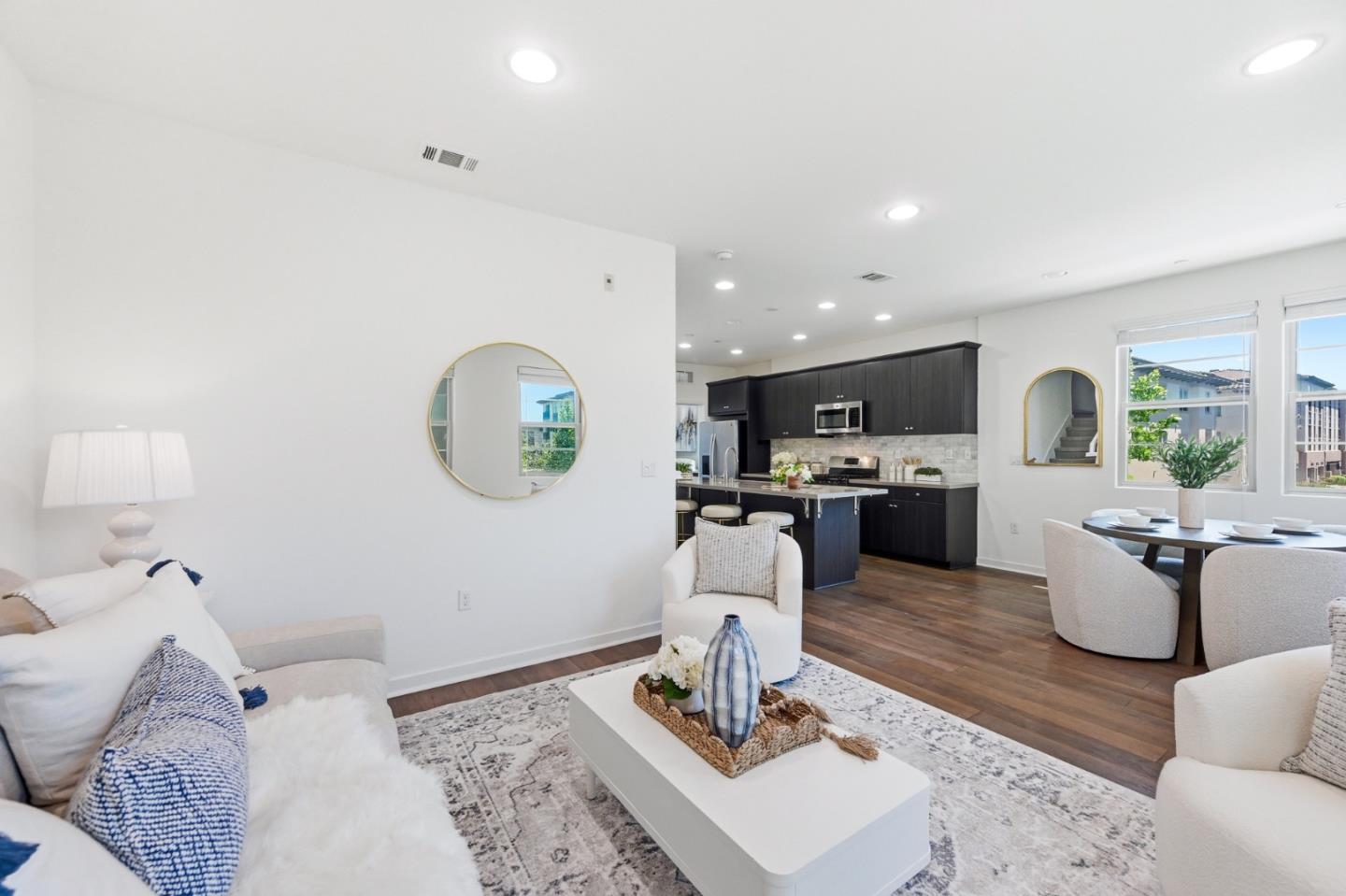 Photo #5: ML82048237 Listing: Photo #5
