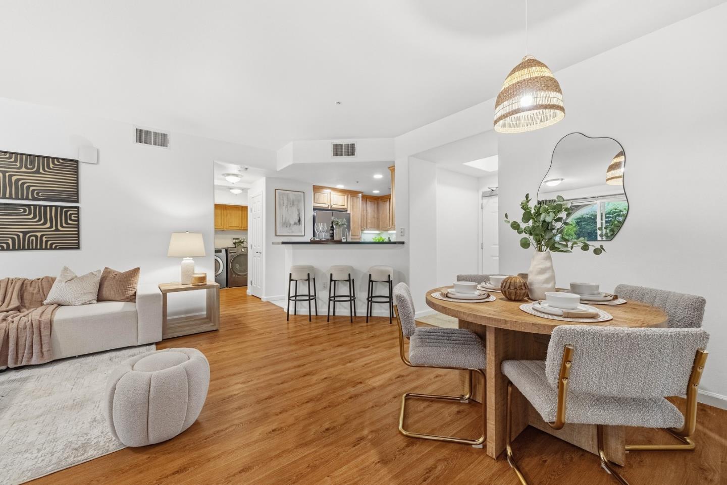 Photo #6: ML82048239 Listing: Photo #6