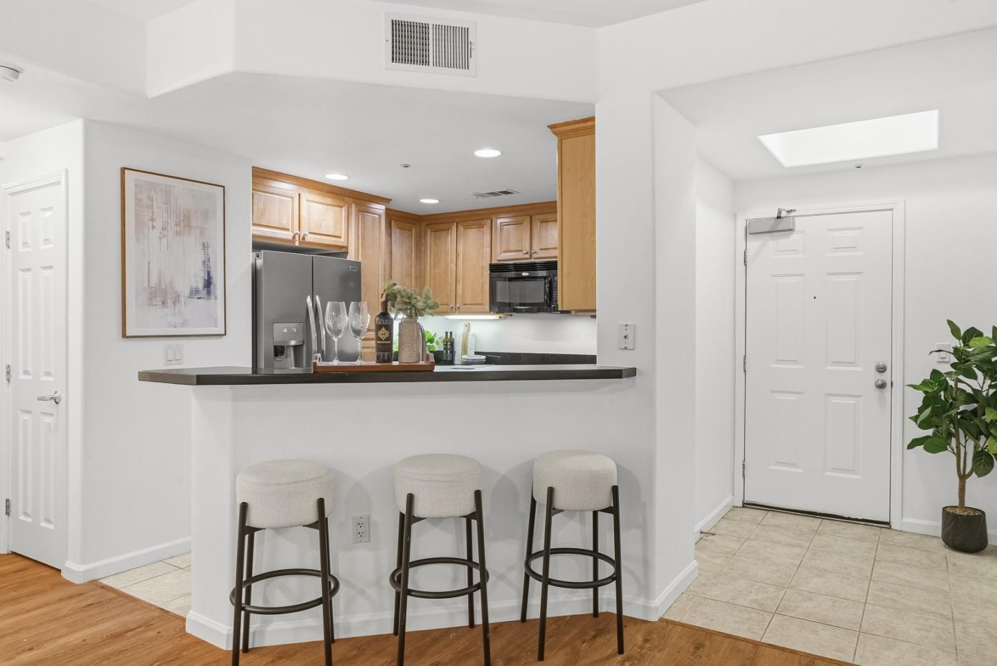 Photo #8: ML82048239 Listing: Photo #8