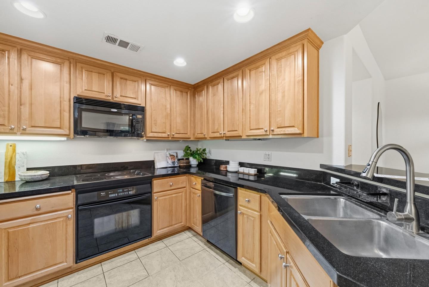 Photo #9: ML82048239 Listing: Photo #9