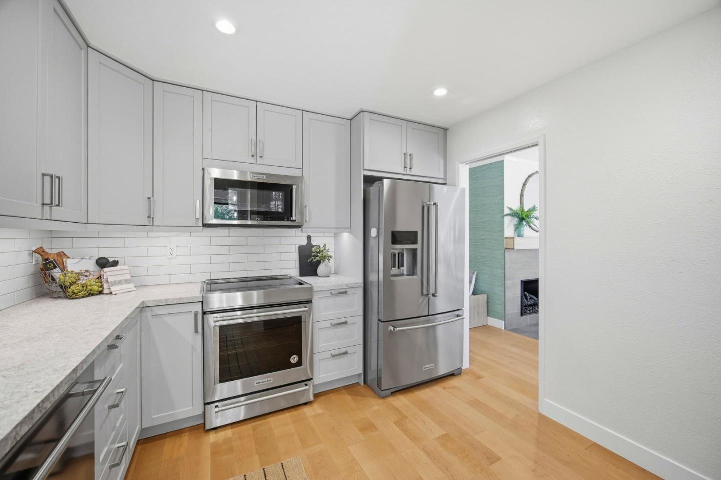 Photo #15: ML82048248 Listing: Photo #15