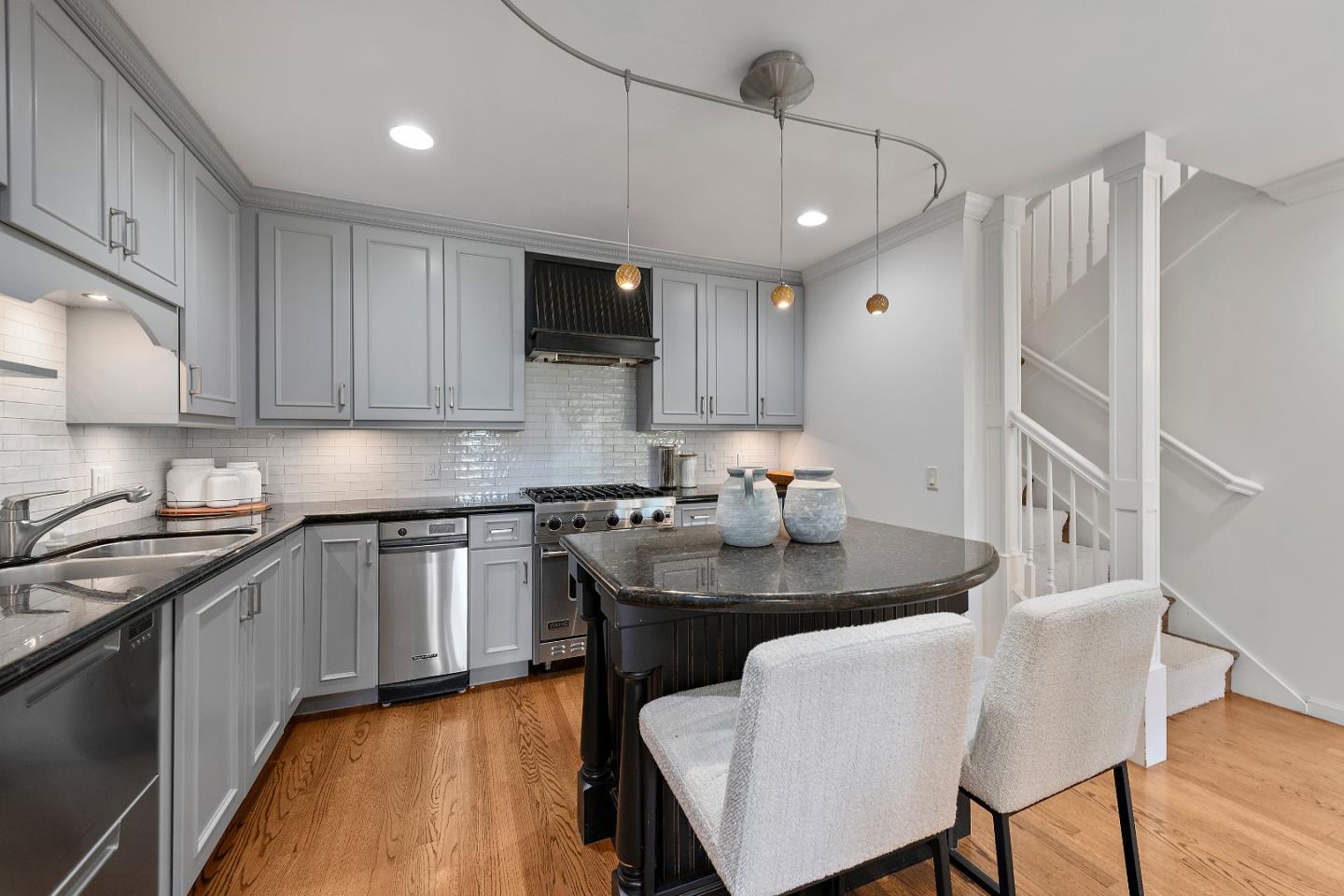 Photo #10: ML82048253 Listing: Photo #10