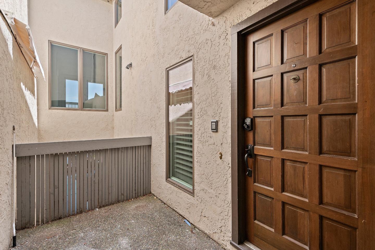 Photo #4: ML82048253 Listing: Photo #4