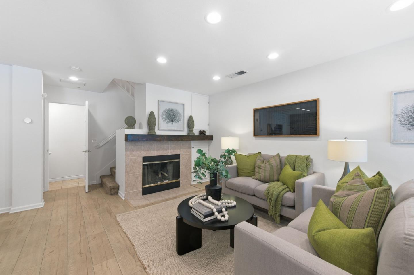 Photo #5: ML82048262 Listing: Photo #5