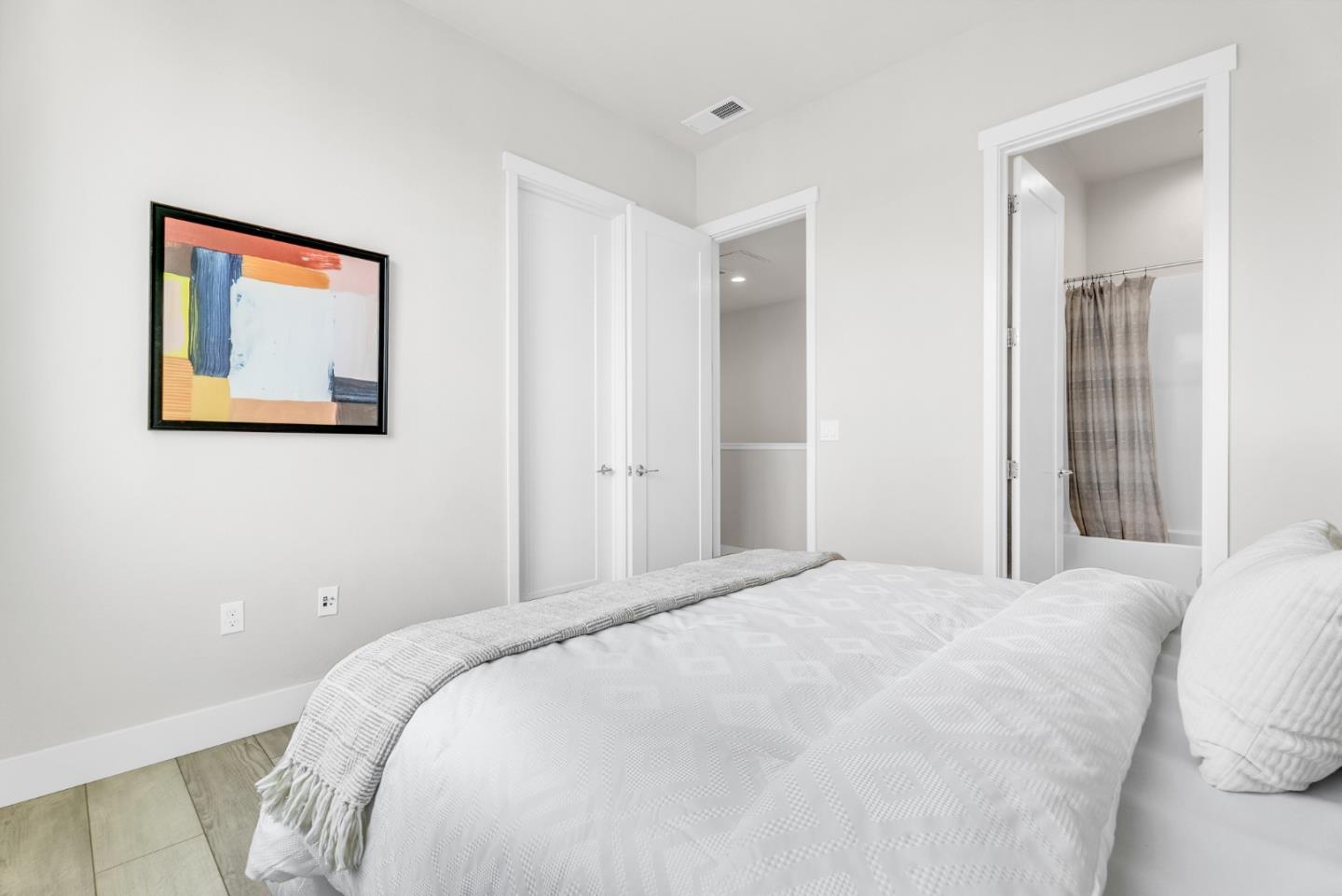 Photo #8: ML82048331 Listing: Photo #8
