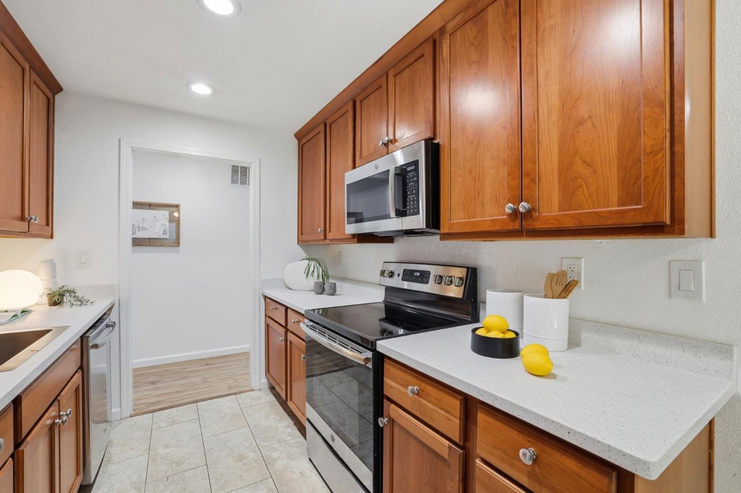 Photo #9: ML82048337 Listing: Photo #9