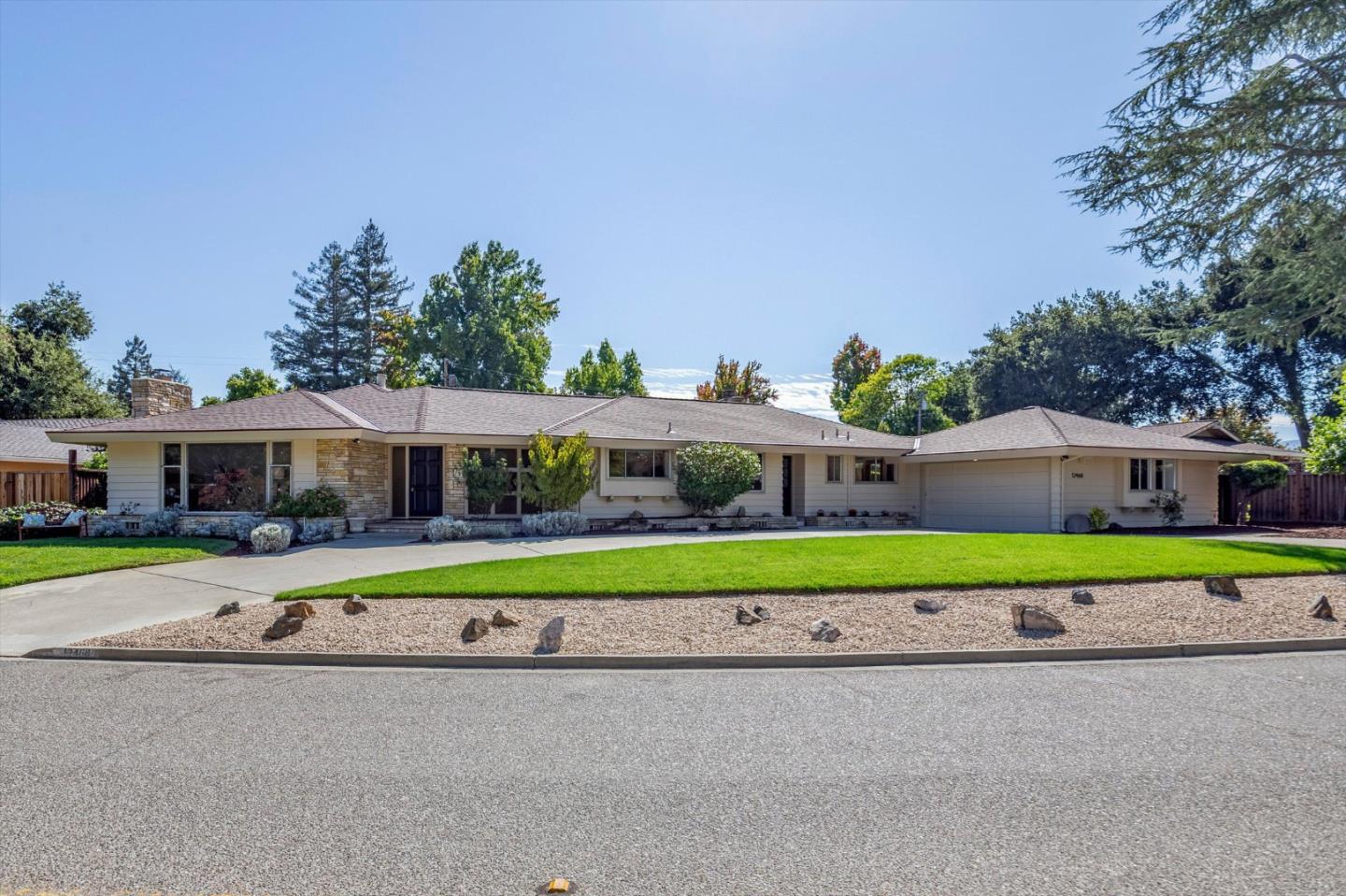 12468 SARATOGA CREEK DR, SARATOGA, CA 95070  Photo 6