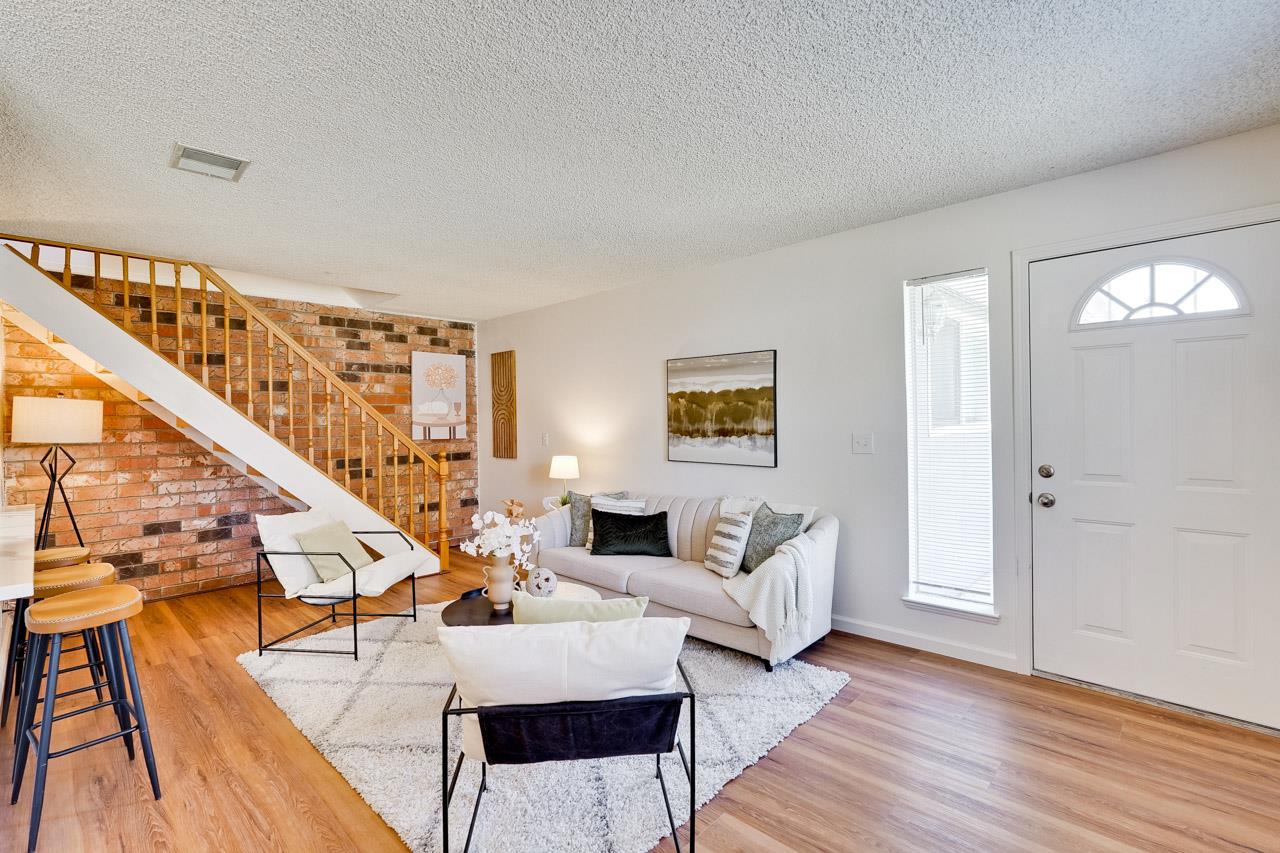 Photo #6: ML82048371 Listing: Photo #6