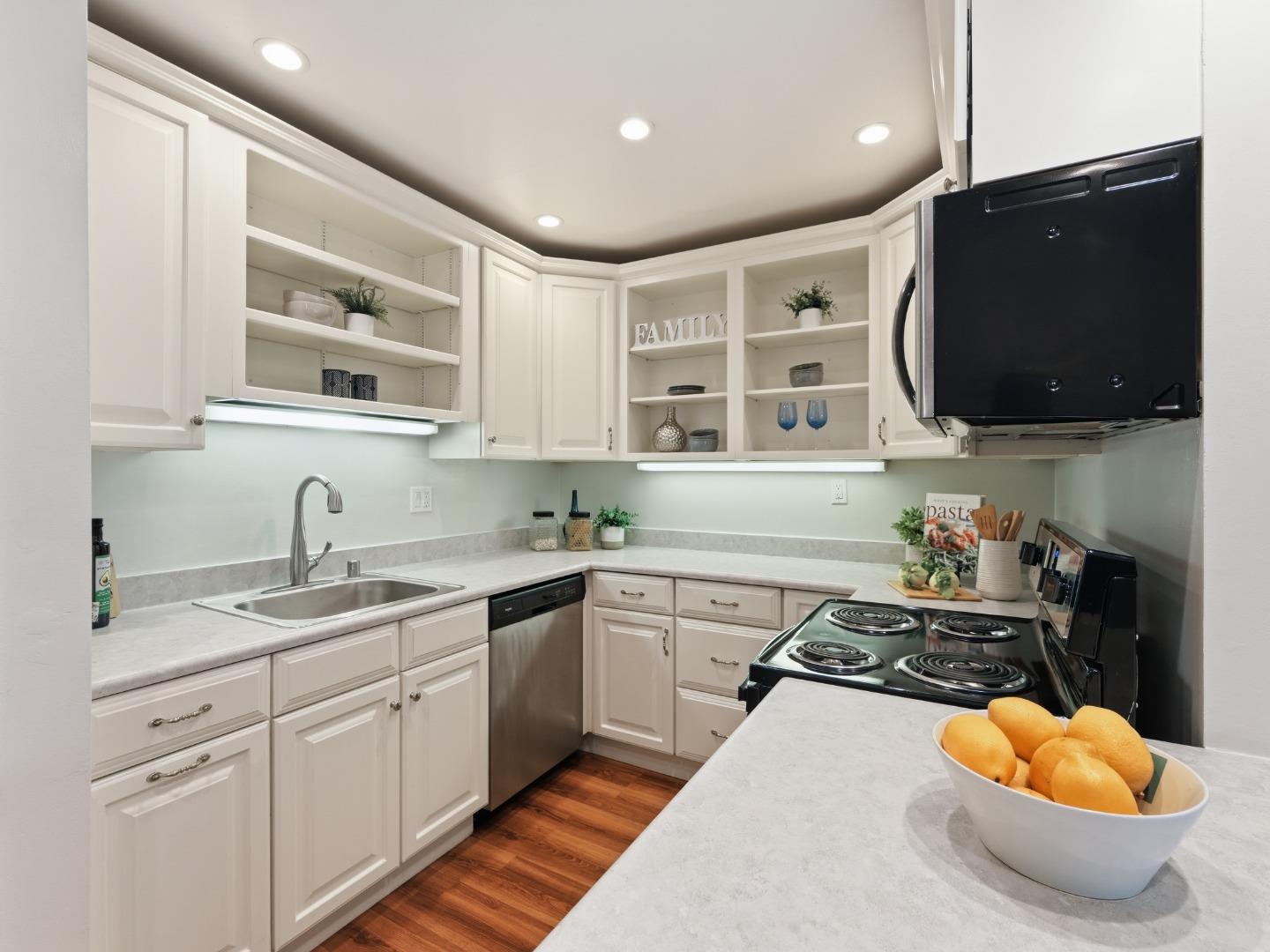 Photo #8: ML82048451 Listing: Photo #8