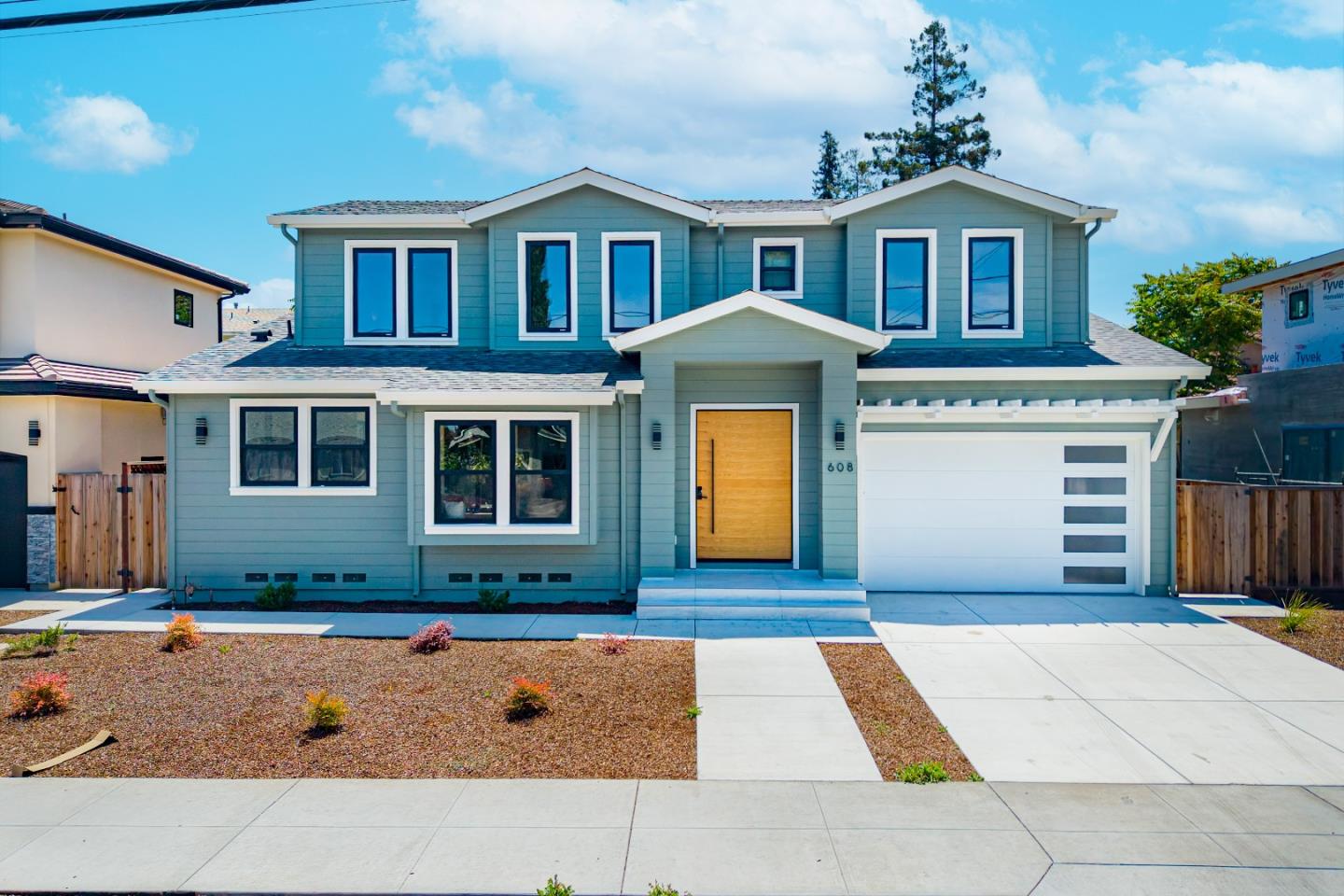 Front Image Thumbnail for ML82048494